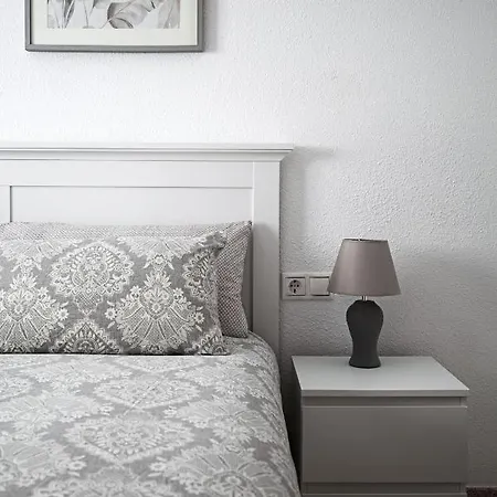 Hola Mar Apartment *